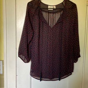 Women’s top size L